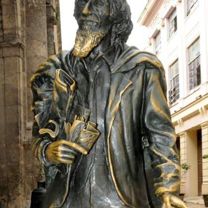 Caballero de París, Habana Vieja (Casco Histórico, 7 km)