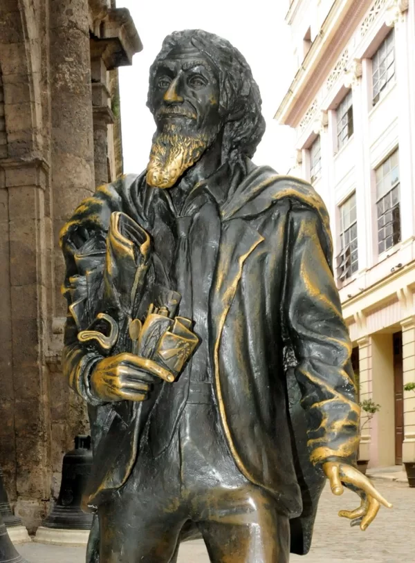 Caballero de París, Habana Vieja (Casco Histórico, 7 km)