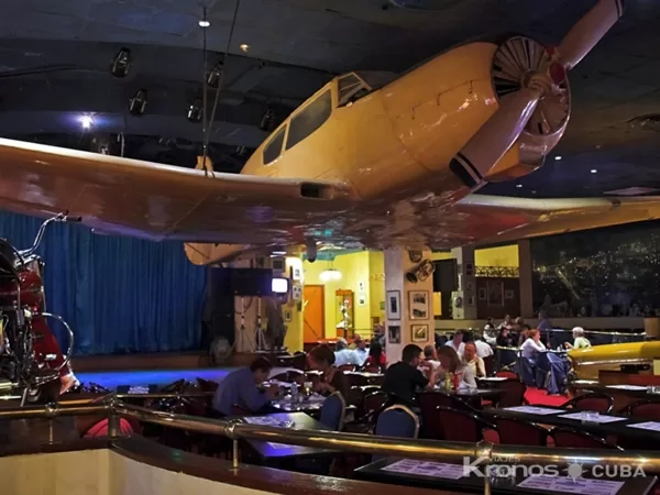 Cafe Habana (0.4 km)
